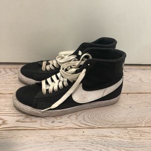 Nike Womens Blazer